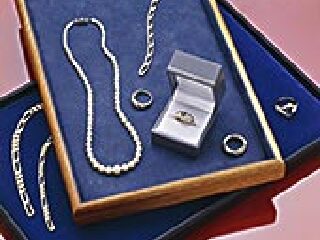 六福珠宝（尖沙咀海防大厦店）