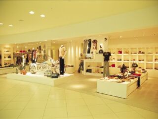 百联奥特莱斯广场