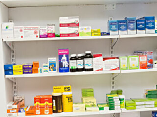 余仁生（中环皇后大道店）