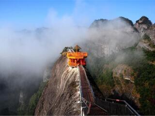 丹霞山天门关,韶关丹霞山,丹霞山_大山谷图库