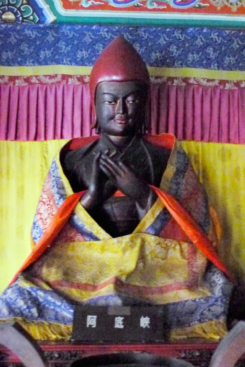 传播佛法,译经授徒),圣天(龙树菩萨的弟子,古印度称他是超级佛学大师)