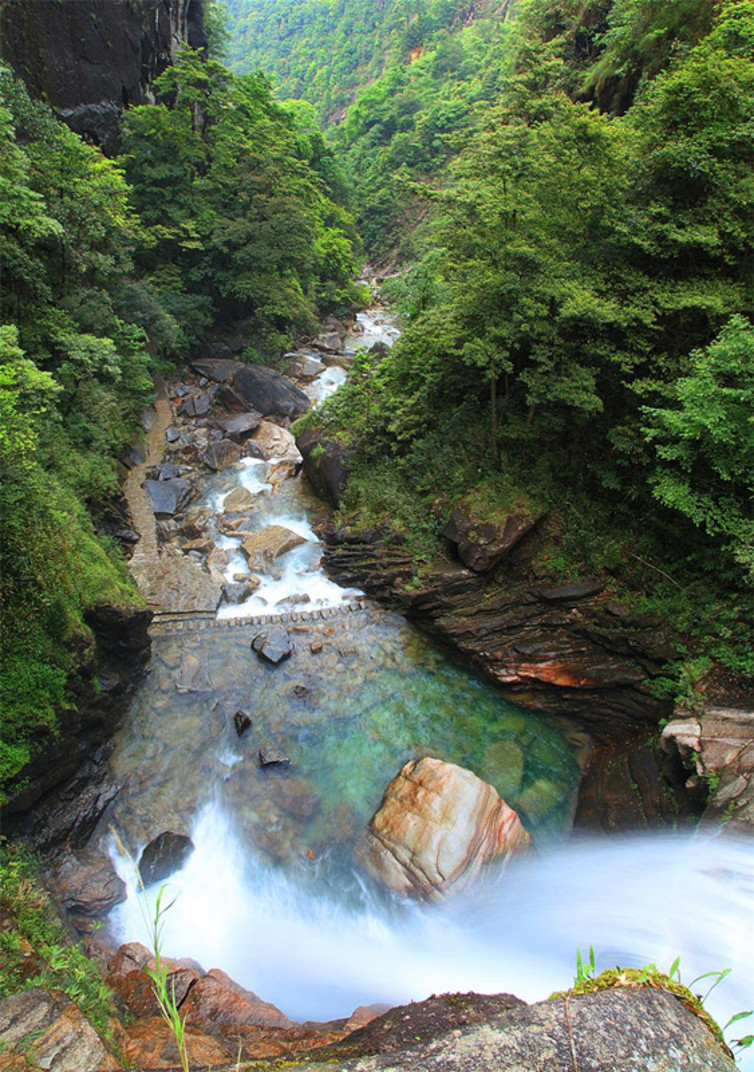 万州青龙瀑布图片