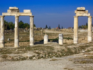 阿斯潘多思圆形剧场