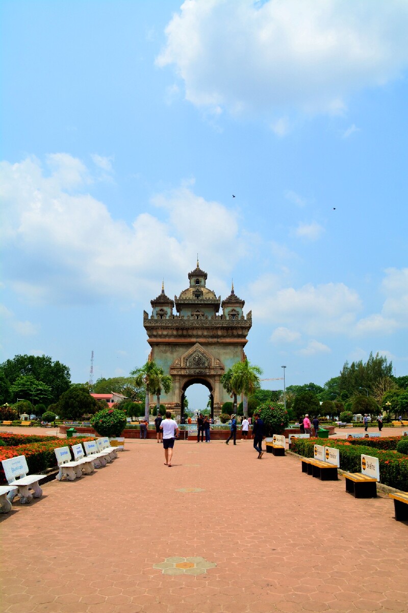 跟着老夏去老挝万象旅游