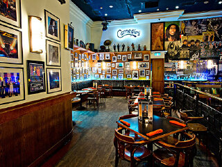 光阴的故事怀旧音乐酒吧