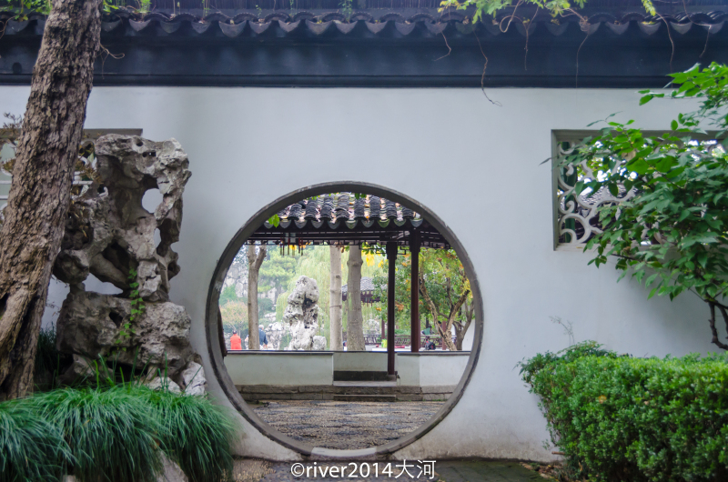 江南园林的院墙是精华,一道院墙把园林分割