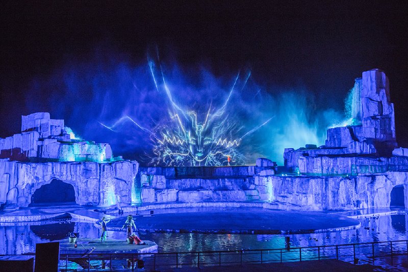 法国eca2公司倾情打造的全球顶级的大型多媒体现代化水秀夜间表演项目