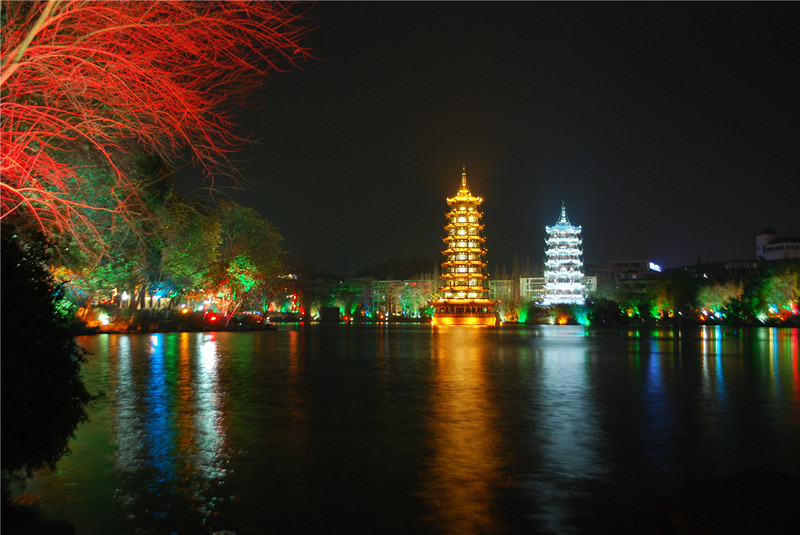 桂林市内夜景图片