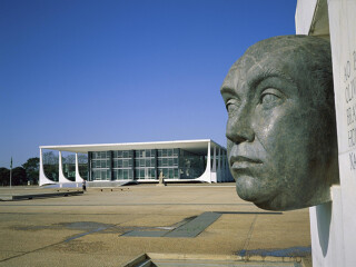 库比契克总统纪念碑