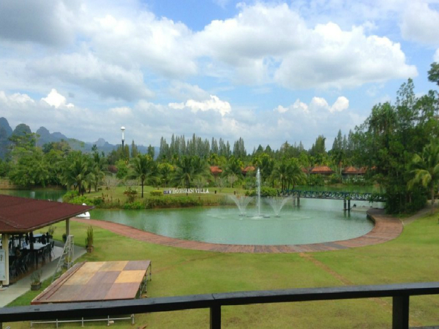  泰国-普吉岛机票 当地6或7日游>0自费仅1店,指定2晚五星博森山庄泳池