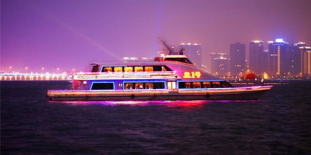 【夜游必游】 苏州金鸡湖夜游船票>
