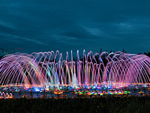 抚顺月牙岛喷泉2021图片