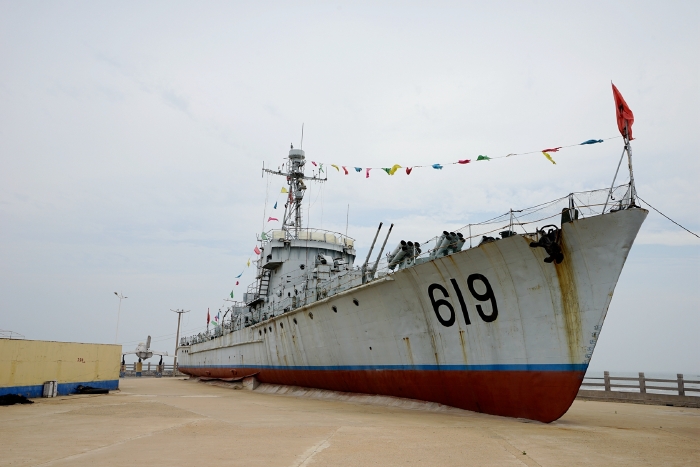 日光先照任家台,天蓝海蓝心更蓝