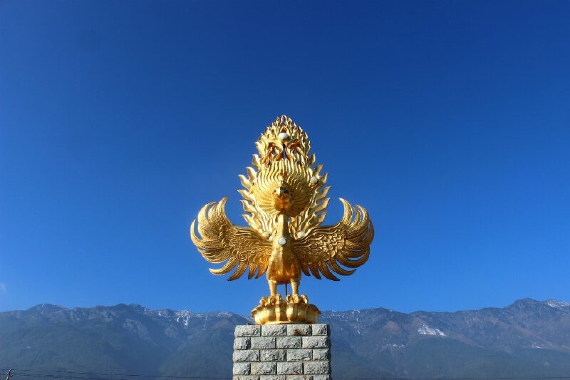 不过到是对金鸡图腾很感兴趣,传说大理常年遭受水患,白族先民认为水患