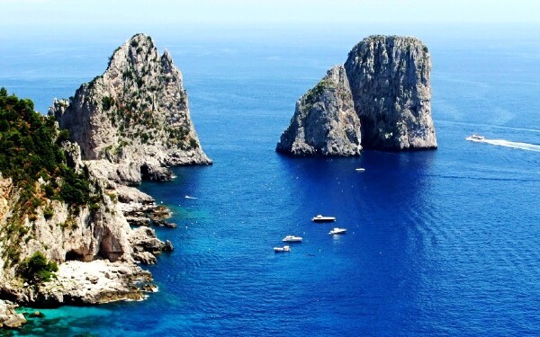 那不勒斯乔瓦娜海滩门票价格_乔瓦娜海滩门票多少钱_乔瓦娜海滩简介