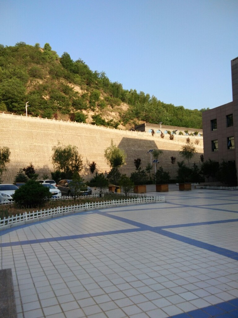 延安隆华花园酒店