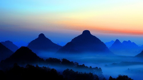  黄果树瀑布-马岭河峡谷-西峰林-双乳峰双卧6日游>0购物,游天星桥,赠