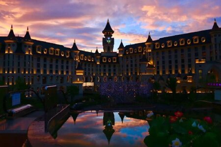 评分:4.2分豪华型安吉银润锦江城堡酒店￥898起立即预订评分:4.