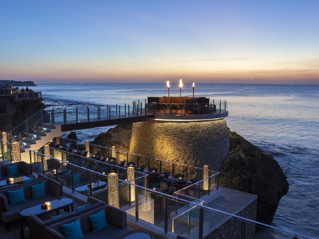 ayana酒店悬崖酒吧 rock bar