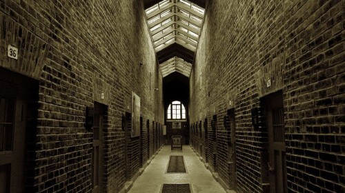  大连-旅顺-军港-白玉山-日俄监狱含8大景点1日游>含白玉山索道,品味