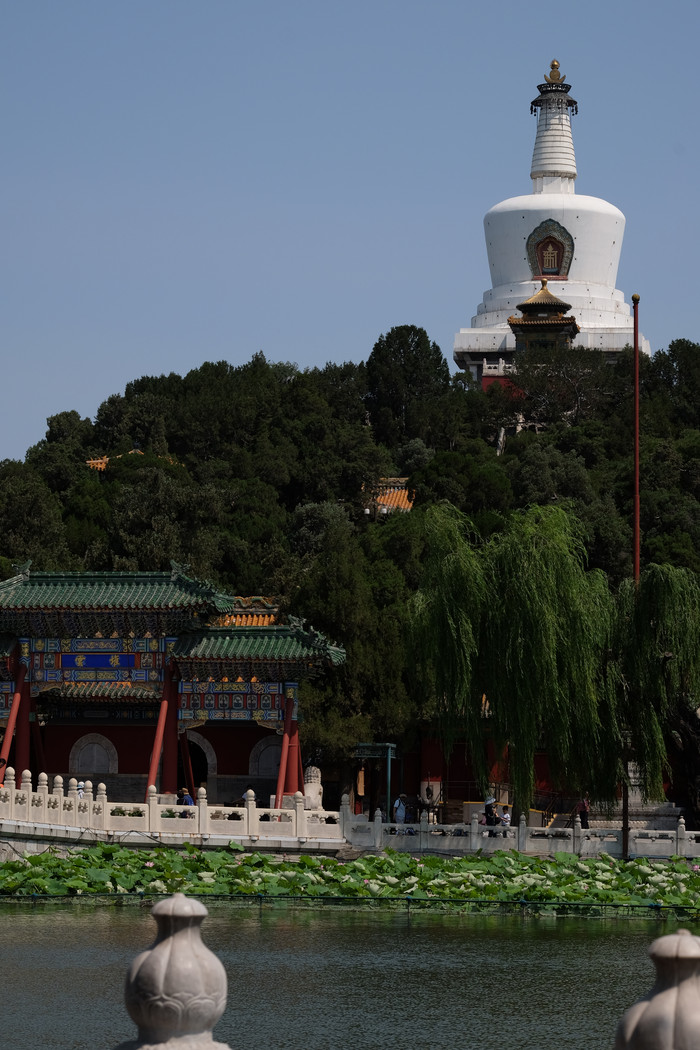 北海白塔,是一座藏式喇嘛塔
