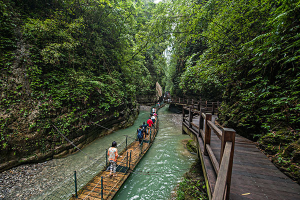 重慶旅遊景點 從黑山谷到萬州大瀑布怎麼走_從黑山谷到萬州大瀑布市內