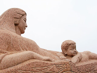黄河母亲像