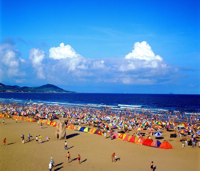  全景青岛 黄岛金沙滩 极地海洋世界巴士3日游>2晚三星酒店,1晚临海