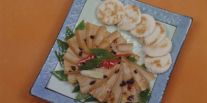 保定名吃白肉罩火烧