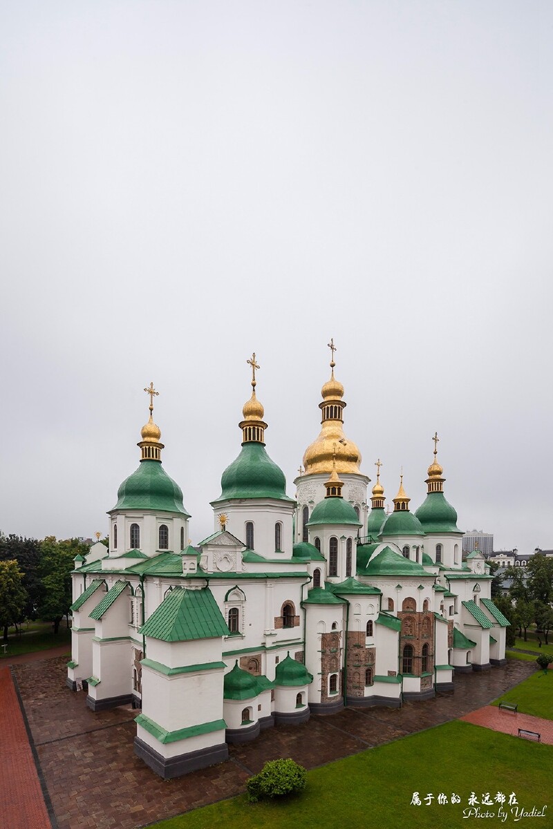 圣弗拉基米尔主座教堂,是乌克兰正教会基辅牧首区的主座教堂,壮观而又