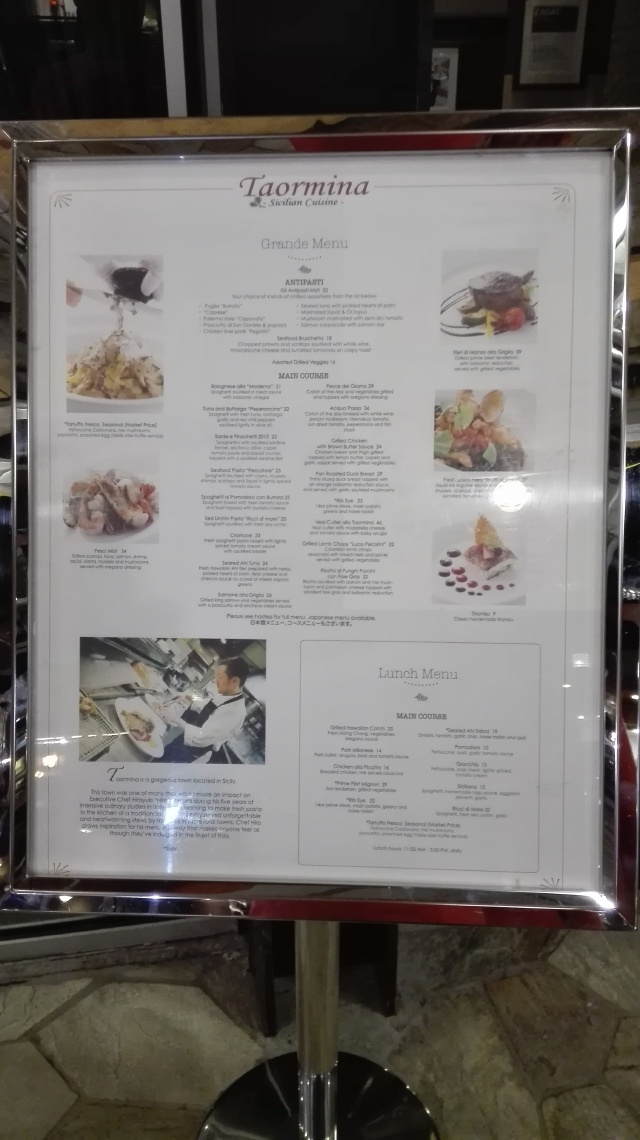 按照攻略推荐,原先计划去ala moana center的莫尔顿牛排坊,但是没有