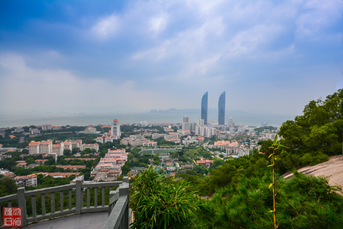 五老峰上看厦门