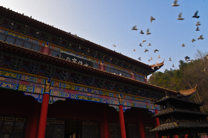 天佛禅寺为何深藏大别山石窟?