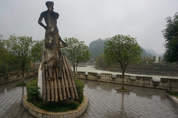 烟雨边城一日游
