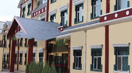 西海镇 龙昊酒店 外观