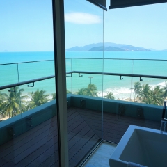 芽庄洲际-海景浴缸