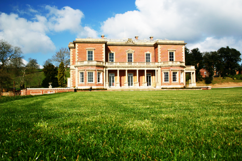 英伦乡村贵族庄园:历史到现代的奢华穿越