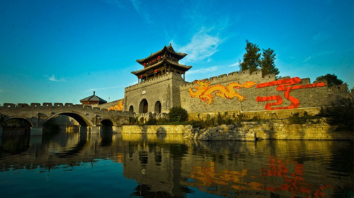  台儿庄古城-大战纪念馆-微山湖红荷湿地2日游>住宿古城内,赠古城夜景