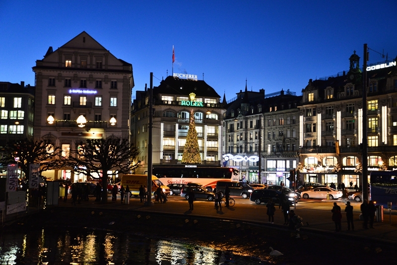             卢塞恩小镇夜景
