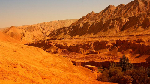  吐鲁番汽车1日游>含火焰山大峡谷