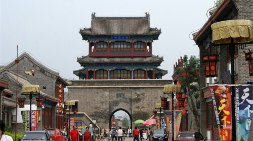 之后前往【山海关古城】山海关明清一条街,逛古城,感受历史文化古城