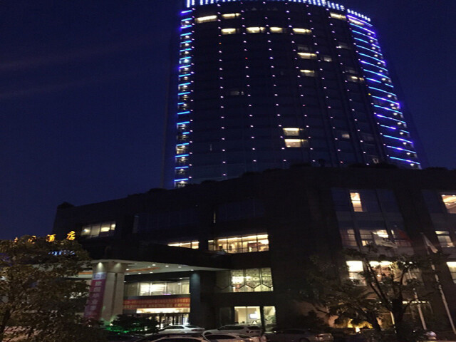  江西九江-庐山自驾3日游>宿第一晚九江信华建国酒店(赠送浔阳楼门票2