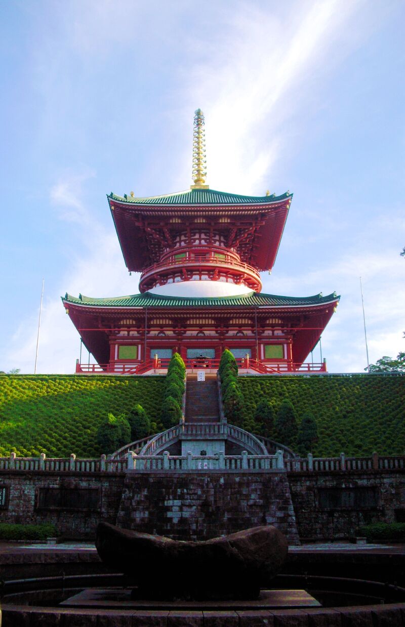 仁王门  ,三重塔,释迦堂,额堂,光明堂共5栋已被指定为重要文化遗产