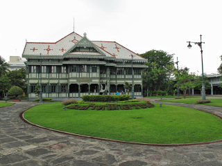 五世皇柚木行宫