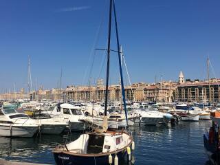 马赛老港码头区