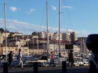 马赛老港码头区