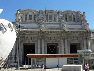 米兰中央火车站