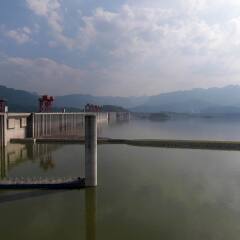 三峡观坝的#旅图换旅费#