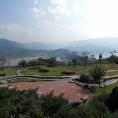 三峡观坝的#旅图换旅费#