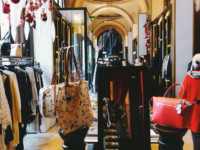 德国+法国+荷兰+瑞士+捷克9晚12天 MU直飞+